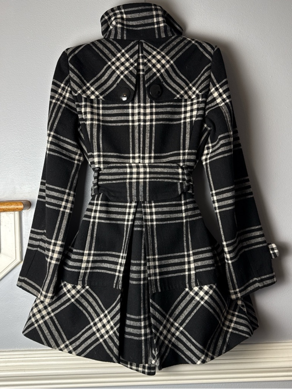 Vintage Express Black & Cream Plaid Belted Fit-and-Flare Coat Wool Blend - Picture 6 of 8